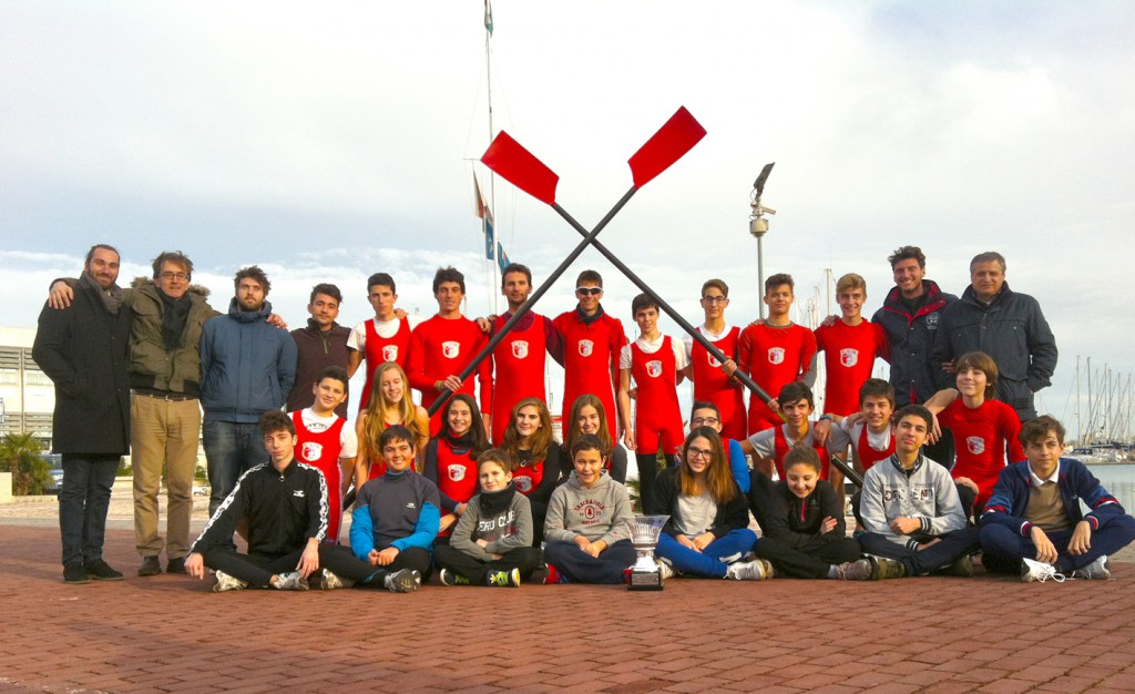 squadra_CUS_Canottaggio_18cm