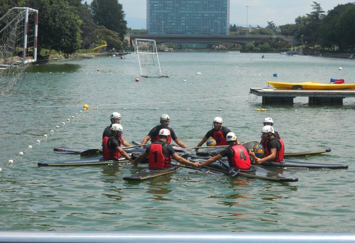 CANOA POLO PER IL CUS BARI LA SALVEZZA A PORTATA DI MANO Cus Bari Ex Nihil Per Aspera Ad Multa